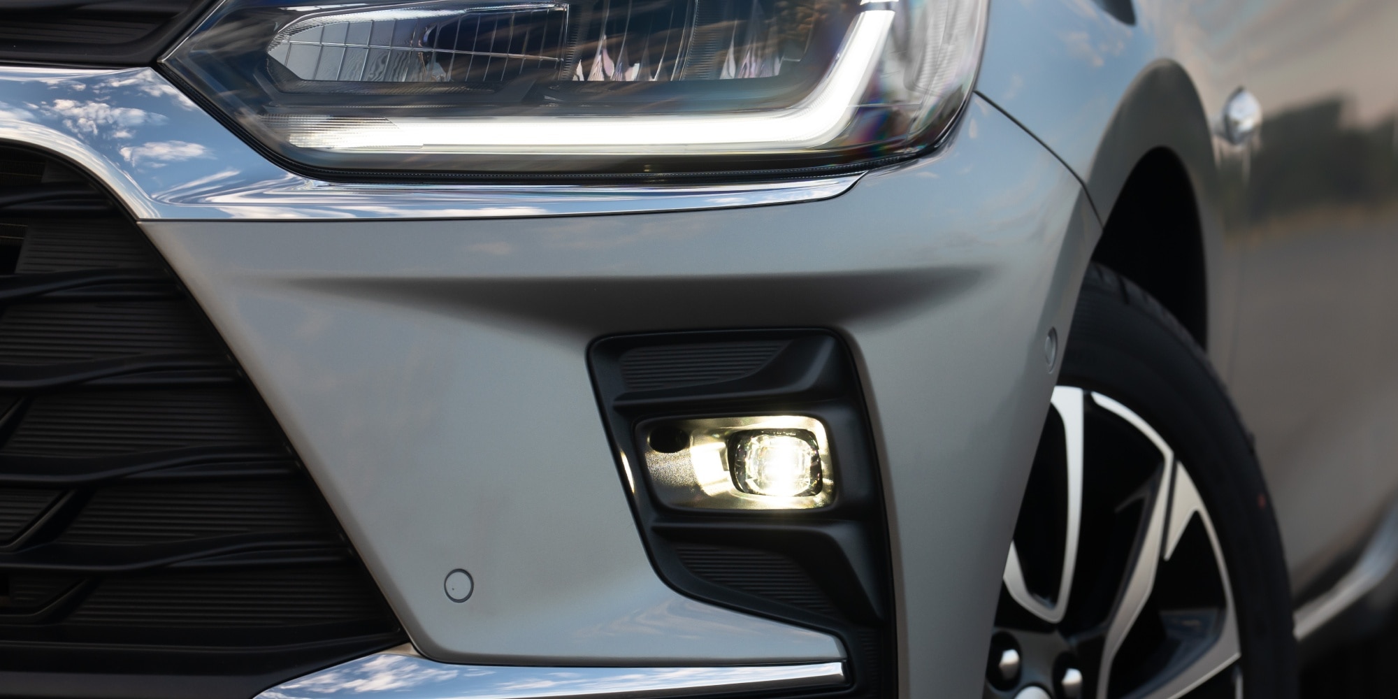 Confira o farol dianteiro em led do Onix Plus 2027